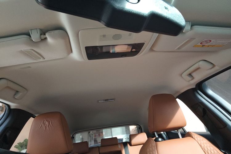 雷克萨斯UX 2019款 260h 探·酷版 国VI中控内饰22