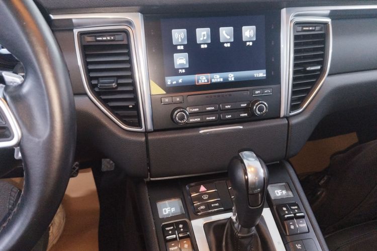 保时捷 2017款  Macan 2.0T中控内饰16