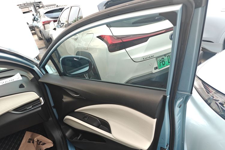 别克 微蓝6 2020款 插电混动 互联时尚型中控内饰7005