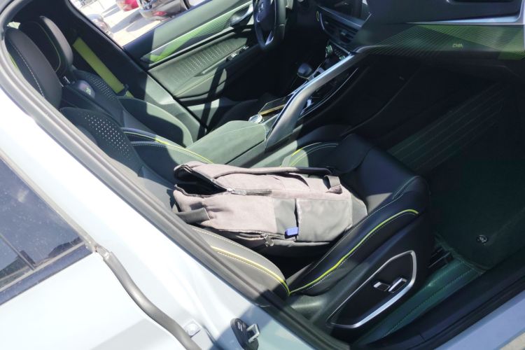 吉利汽车 星越S 2021款 2.0TD 自动两驱闪电版局部细节41