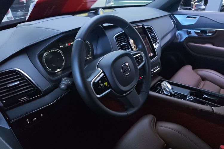 沃尔沃XC90新能源 2022款 改款 E驱混动 T8 智尊豪华版 7座局部细节13