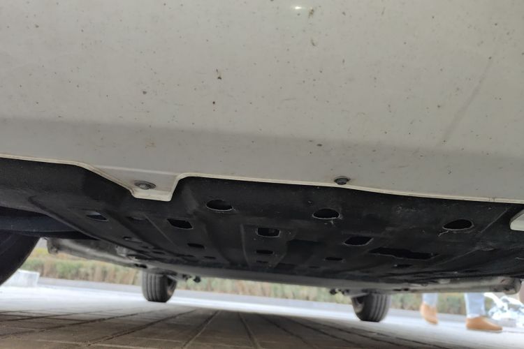 长安启源 长安Lumin 2023款 301km 蜜沁款局部细节9008