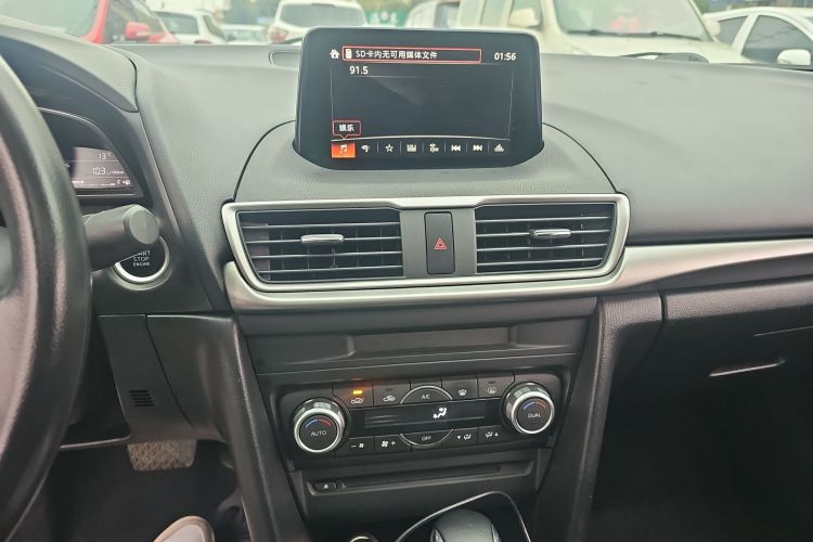 马自达3 昂克赛拉 2017款 三厢 1.5L 自动豪华型 国V中控内饰16