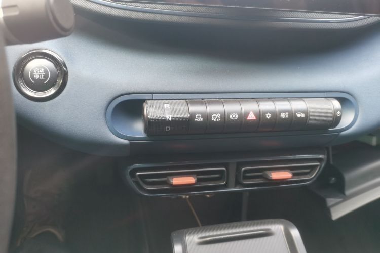 比亚迪 海鸥 2025款 305km 活力版中控内饰18