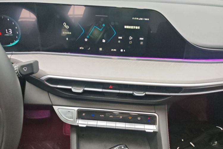 长安 逸动 2022款 PLUS 蓝鲸NE 1.4T GDI DCT尊贵版中控内饰16