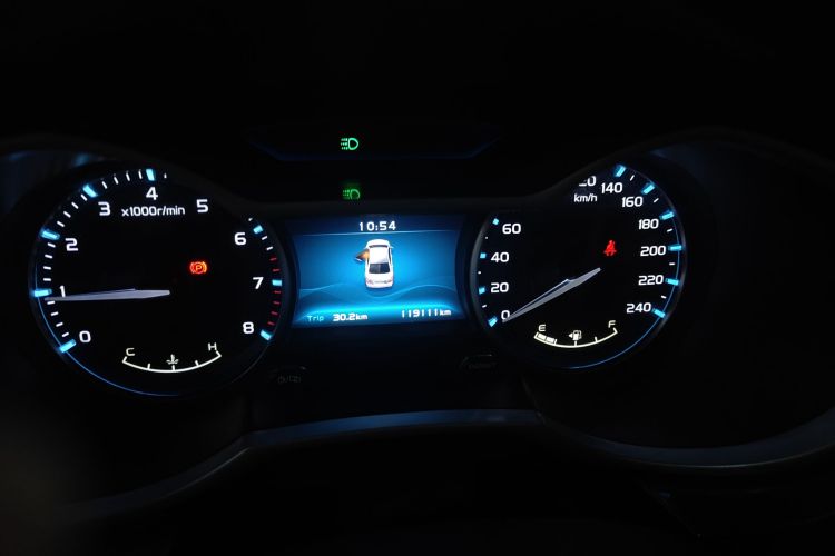 吉利汽车 帝豪 2017款 三厢百万款 1.5L 手动向上版中控内饰14