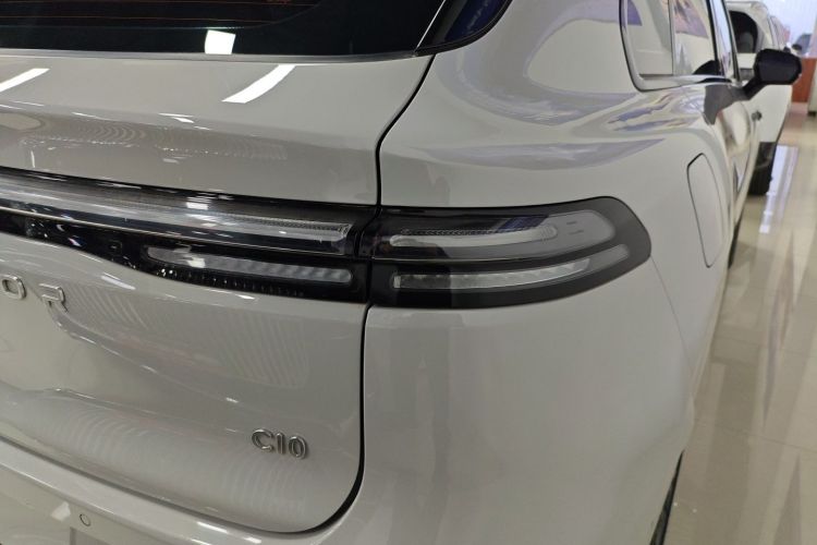 零跑汽车 零跑C10 2024款 210智享版车身外观9