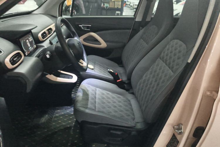 零跑汽车 零跑T03 2021款 400舒享版中控内饰19