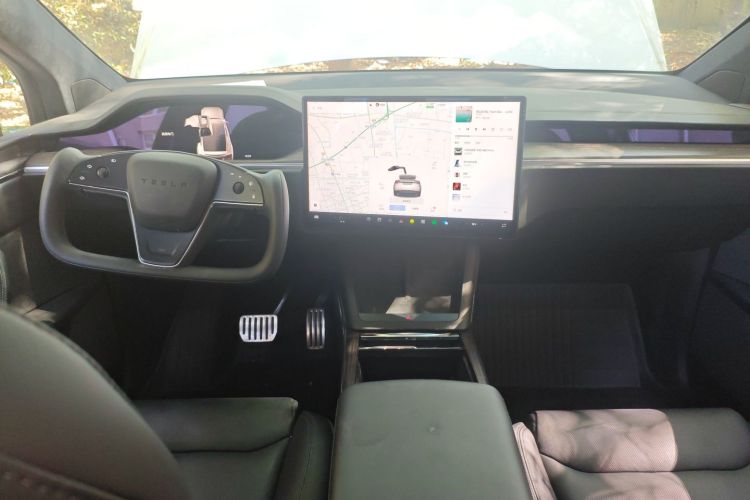 特斯拉 Model X 2023款 双电机全轮驱动版中控内饰12