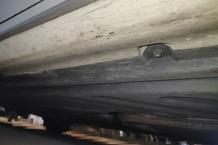 奔驰C级 2018款 C 200 L 运动版局部细节9001