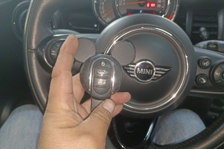 MINI 2018款 1.5T ONE PLUS中控内饰11