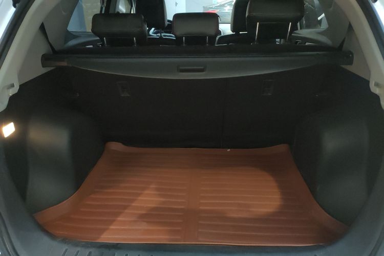 江汽集团 瑞风S3 2016款 1.5L 手动豪华智能型机舱底盘23