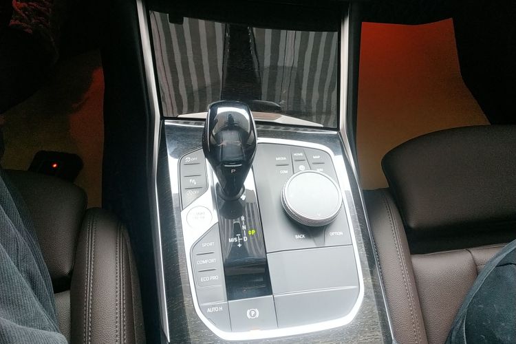 宝马3系 2020款 改款 325Li M运动套装局部细节18