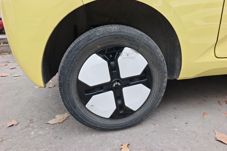 五菱汽车 宏光MINIEV 2024款 第三代 215km 进阶版车身外观6008