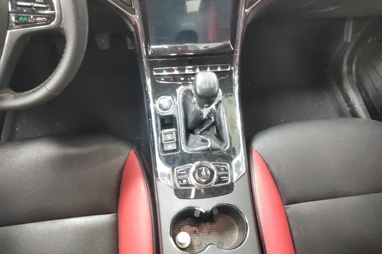 猎豹汽车 猎豹CS9 2017款 1.5L 手动精英型中控内饰18