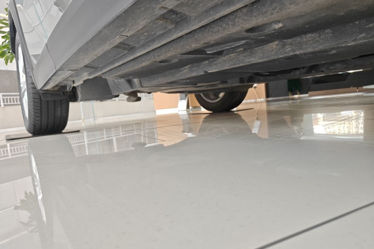 雷克萨斯UX 2022款 260h 探·趣版局部细节9001