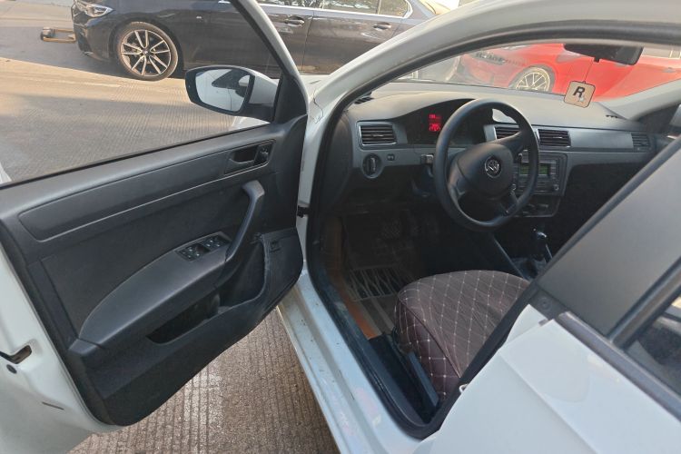 大众 桑塔纳 2021款 1.5L 自动风尚版中控内饰20