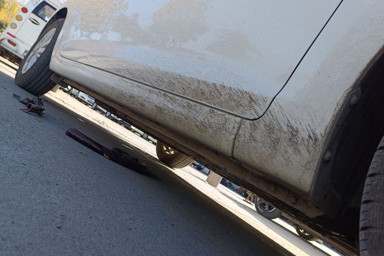 现代 悦纳 2016款 1.4L 手动炫酷版GLS局部细节9001