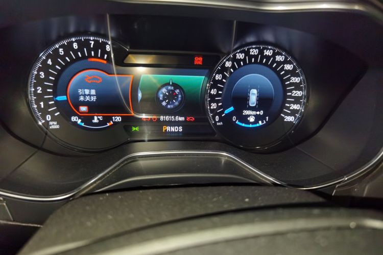 福特 蒙迪欧 2013款 2.0L GTDi240豪华运动型中控内饰15