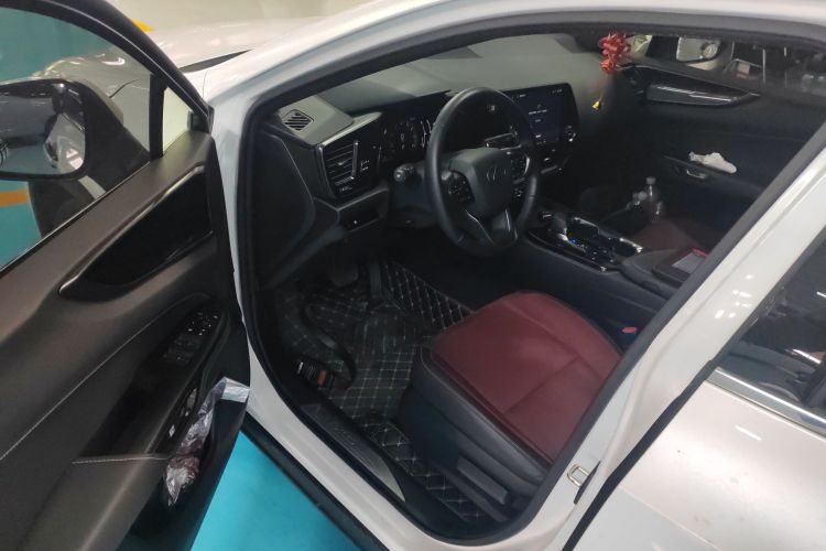 雷克萨斯NX 2023款 260 前驱 创驰版中控内饰20