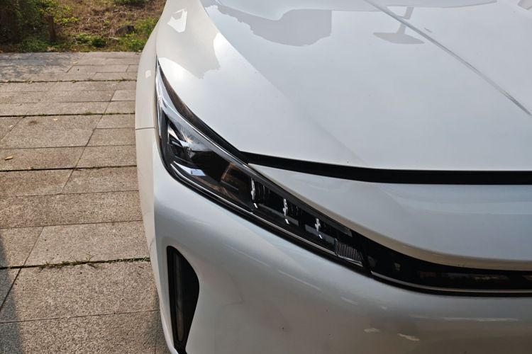 荣威D5X DMH 2024款 135豪华版车身外观8