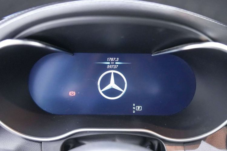 奔驰GLC 2021款 GLC 260 L 4MATIC 动感型中控内饰14