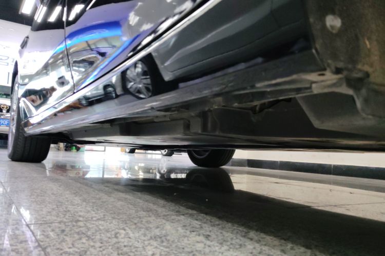 丰田 亚洲龙 2019款 2.5L 进取版 国VI局部细节9002