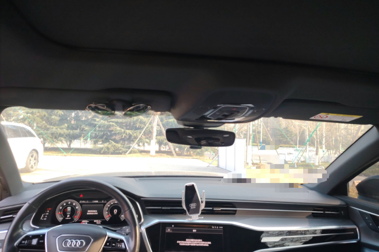 奥迪A6L 2022款 45 TFSI quattro 臻选动感型中控内饰22