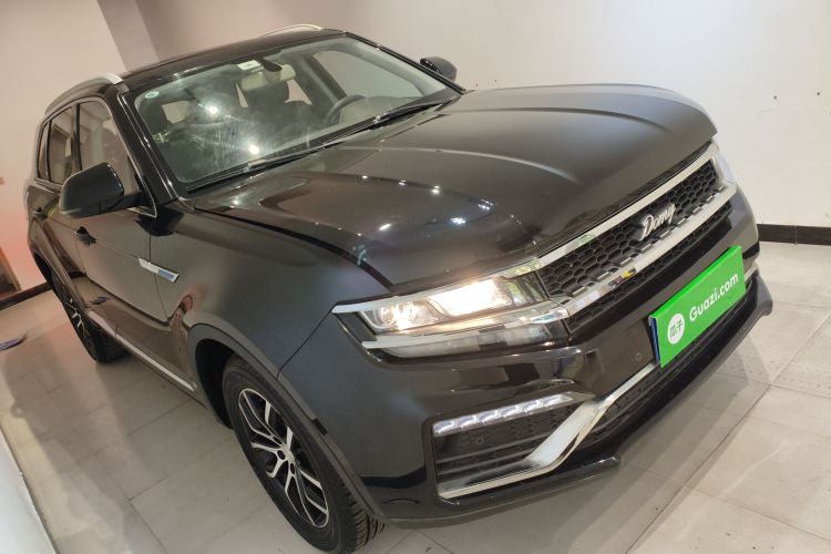 众泰 大迈X7 2017款 上进版 1.5T 手动庐山型车身外观3