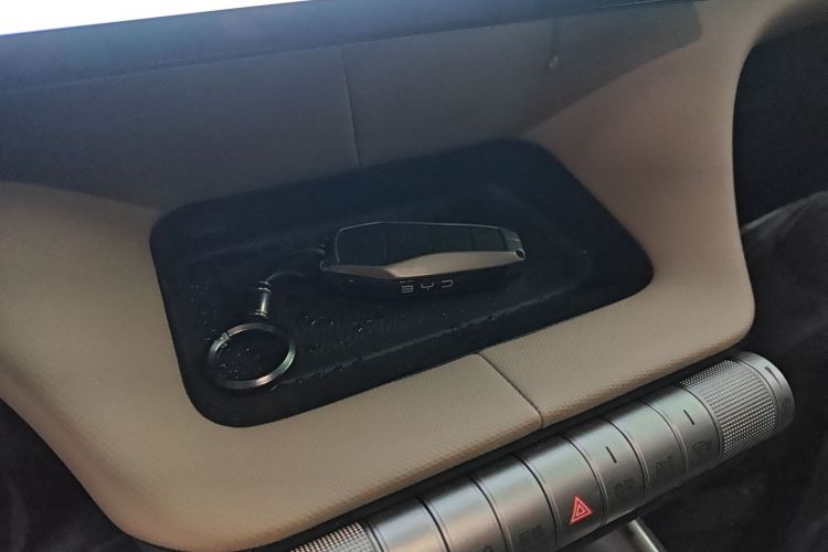 比亚迪 海豚 2025款 420km 自由版中控内饰11