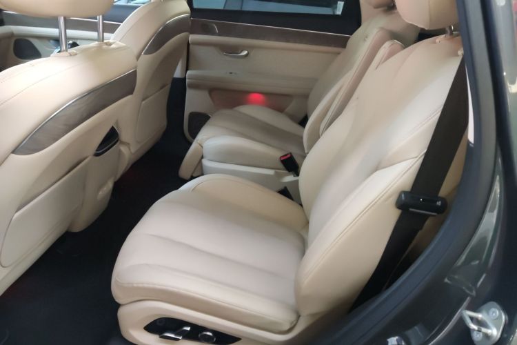 鸿蒙智行 问界M7 2022款 1.5T 后驱舒适版中控内饰7004