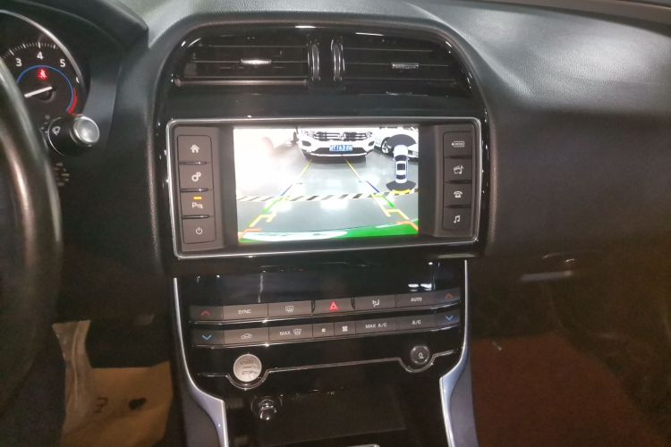 捷豹XEL 2018款 2.0T 200PS 精英版局部细节16