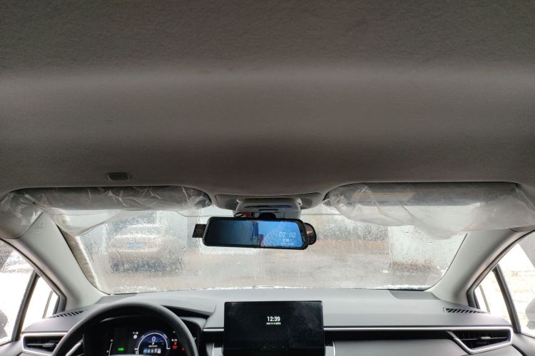 丰田 雷凌 2023款 智能电混双擎 1.8L 领先版局部细节22