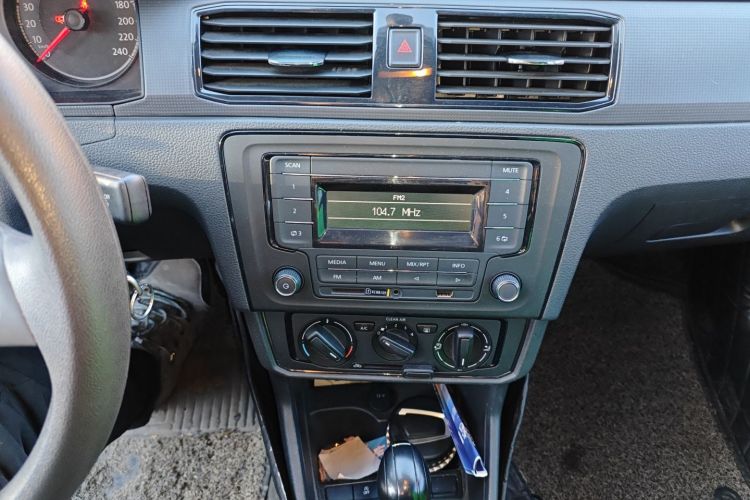 大众 桑塔纳 2019款 1.5L 自动风尚版 国VI中控内饰16