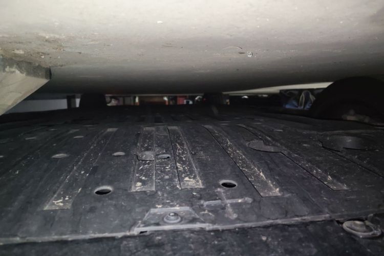 阿维塔12 2023款 650 三激光四驱性能版局部细节9008