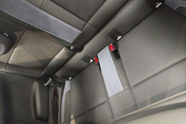 电动MINI COOPER 2025款 456km COOPER E 经典派中控内饰21