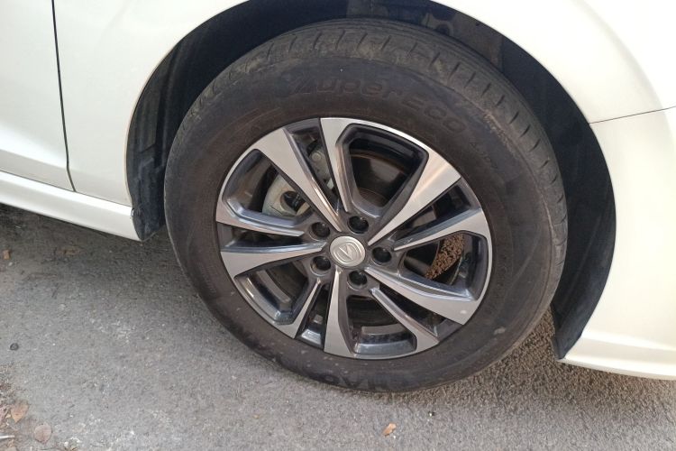 长安 逸动 2023款 畅享版 PLUS 蓝鲸NE 1.4T GDI DCT尊贵版车身外观10