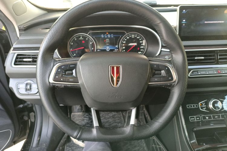 红旗H5 2019款 30TD 型动版中控内饰13