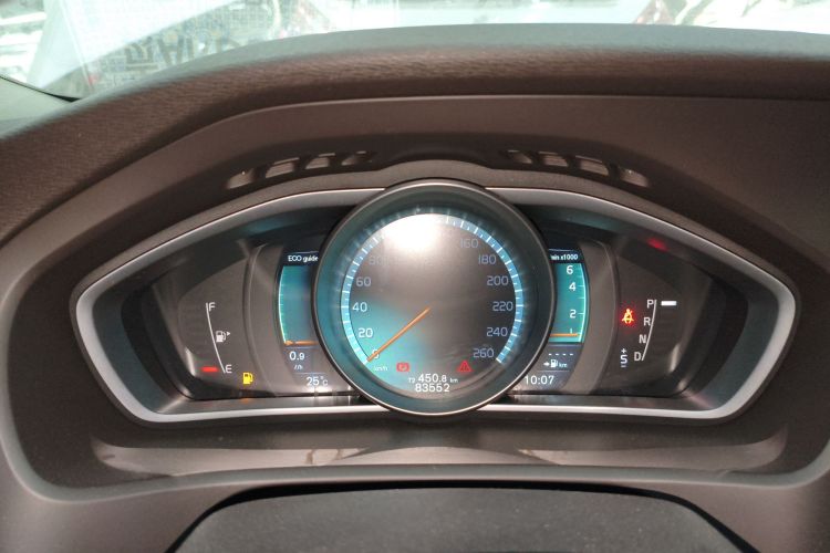 沃尔沃V40 2015款 Cross Country T5 AWD 智雅版中控内饰14