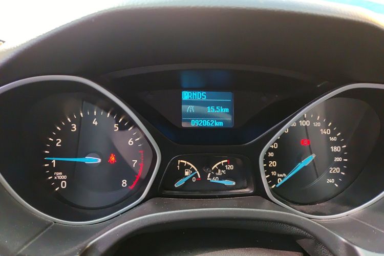 福特 福克斯 2017款 两厢 1.6L 自动舒适型智行版局部细节14