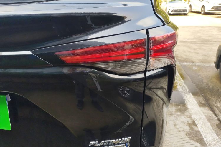 丰田 赛那SIENNA 2021款 2.5L混动 铂金版车身外观6006