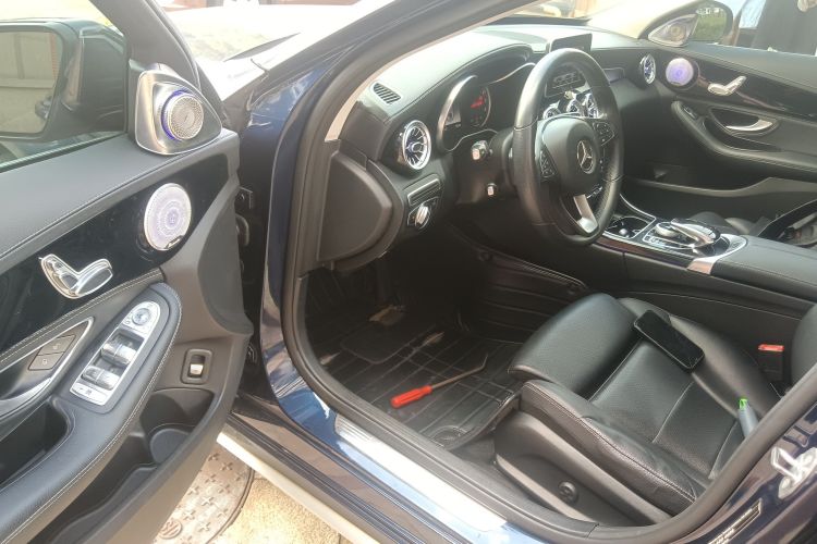 奔驰C级 2018款 C 180 L 动感型运动版中控内饰20