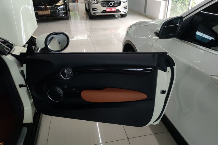 MINI 2019款 1.5T ONE PLUS中控内饰7005