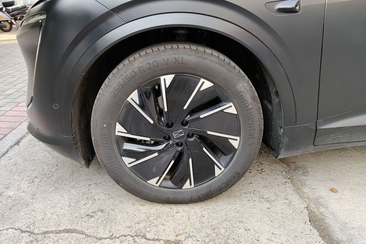 阿维塔07 2024款 Pro+增程版车身外观6007