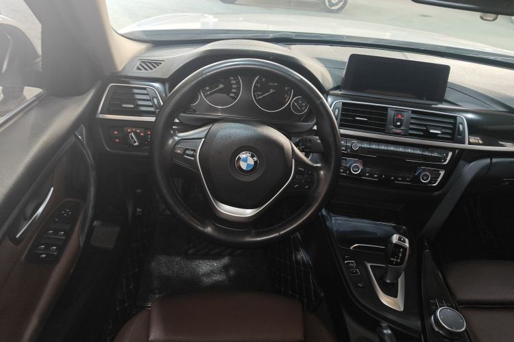 宝马3系 2019款 320Li 时尚型局部细节13