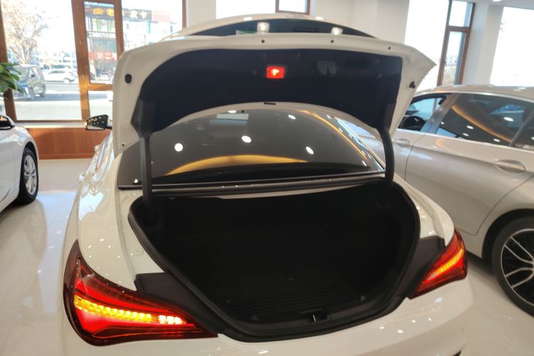 奔驰CLA 2019款 CLA 220 4MATIC局部细节23