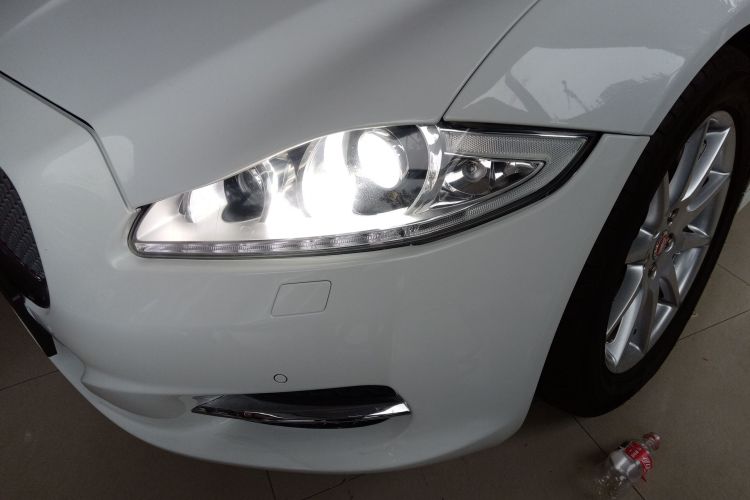 捷豹XJ 2015款 XJL 3.0 SC 典雅商务80周年典藏版局部细节36