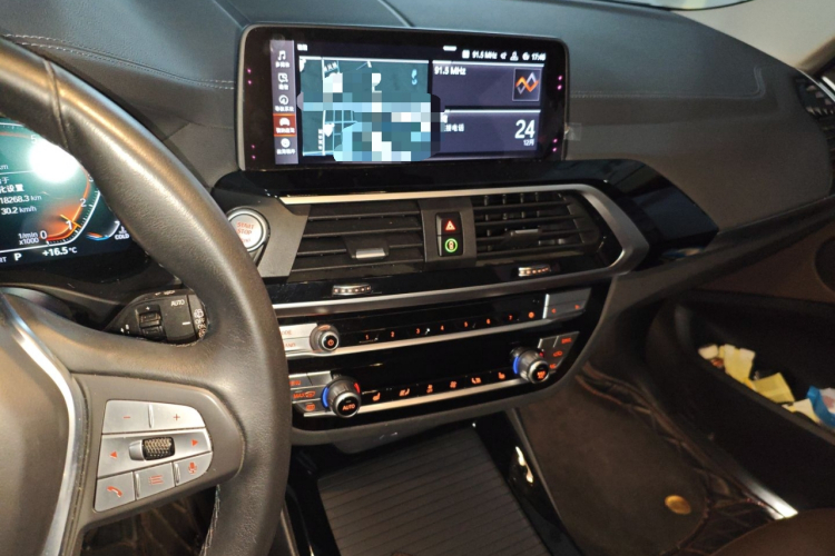 宝马X3 2020款  xDrive25i 豪华套装中控内饰16