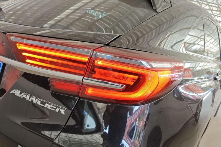 本田 冠道 2020款 240TURBO 两驱舒享版车身外观9