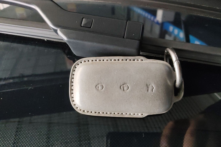 吉利银河 银河星耀8 2025款 130km EM-P 星舰版中控内饰11